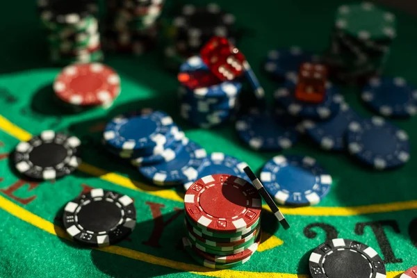 batoto Round-led table rhythm